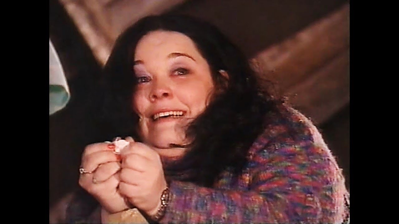 Paddy Kirk Proposes To Mandy Dingle (23-03-99) || Emmerdale
