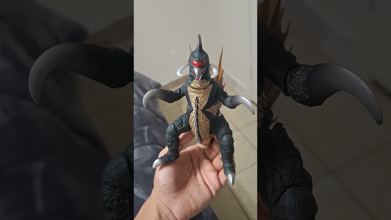 S.H.MONSTERARTS GIGAN 1972 