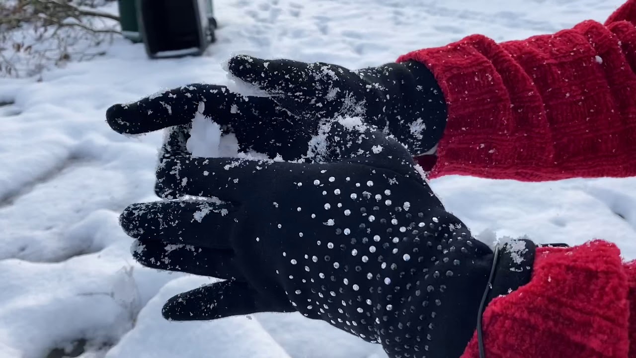 ASMR Crunching and walking in fresh snow - Big Tingles
