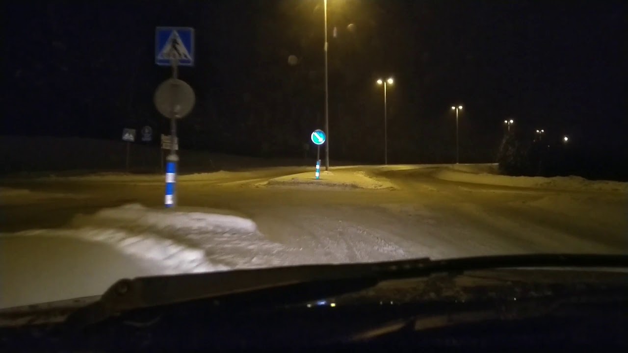 Volvo 850 winter driving, 5-cyl sounds really nice!