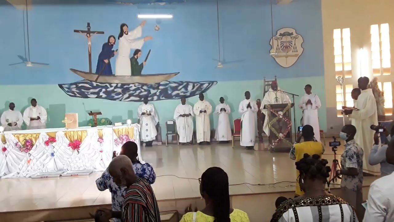 Jubilez, rendez gr&acirc;ce (chant jubilaire Mgr Prosper Bonaventure KI)