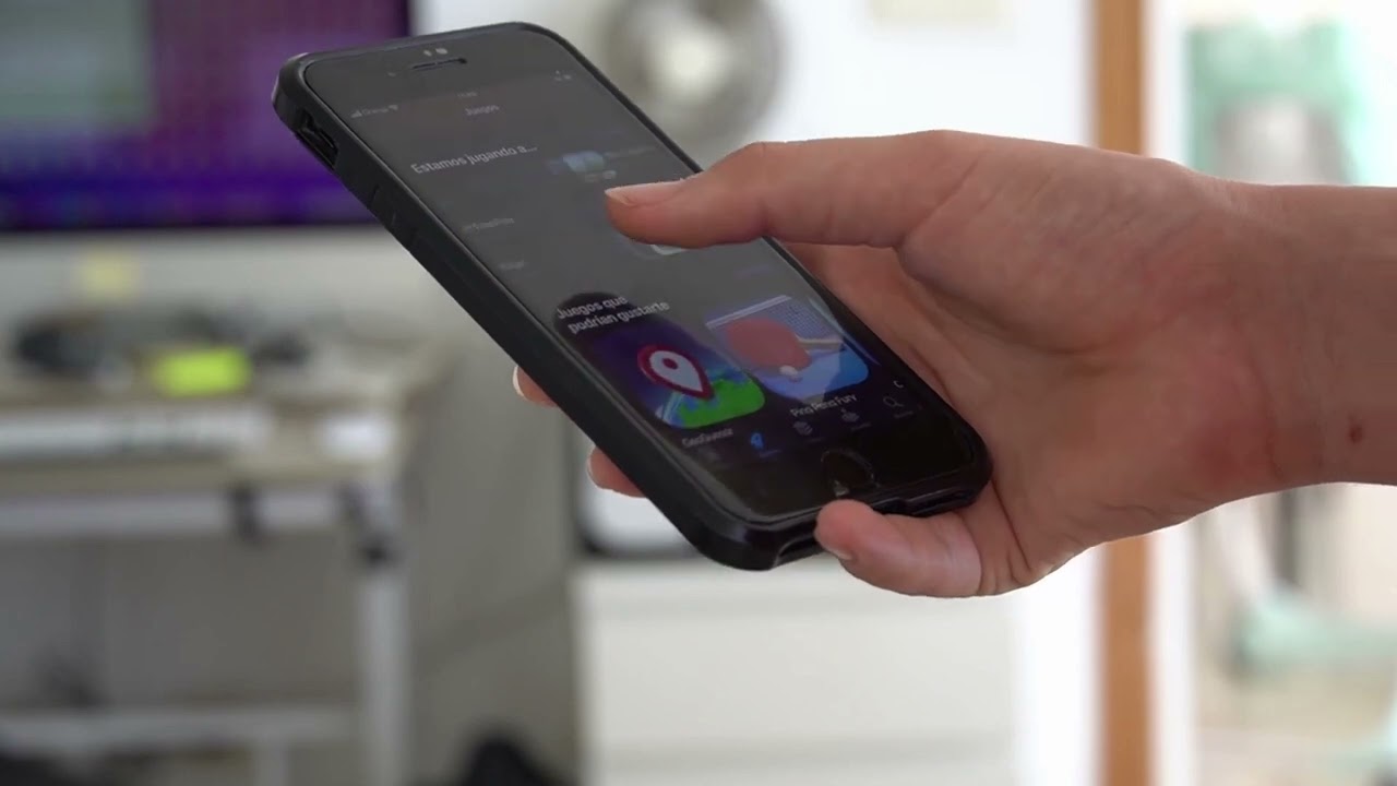 Hvorfor bliver mobilen for varm selv uden meget brug, og hvordan køler man den sikkert?