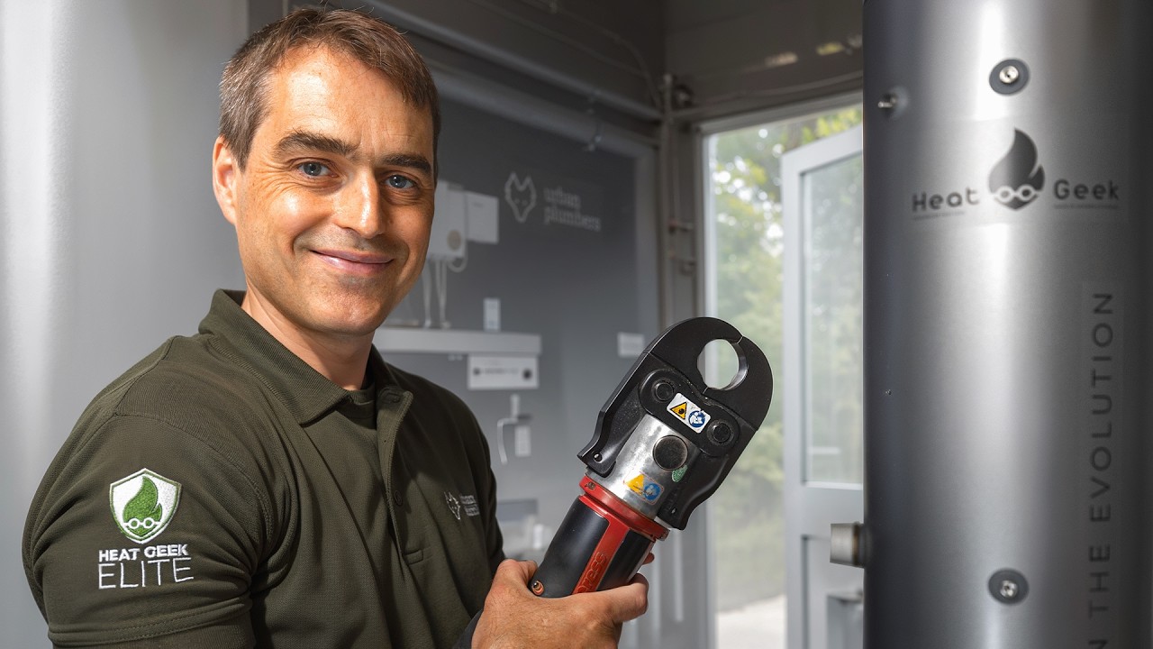 Heat Geek Super Cylinder Tested: The Most Efficient Hot Water Ever?
