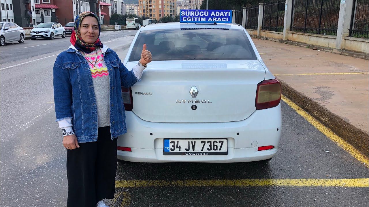 HOCAM TÜM VİDEOLARINIZI EZBERLEDİM DEDİ MÜKEMMEL SÜRDÜ😎  #ehliyet #gerçekdireksiyonsınavı #eğitim