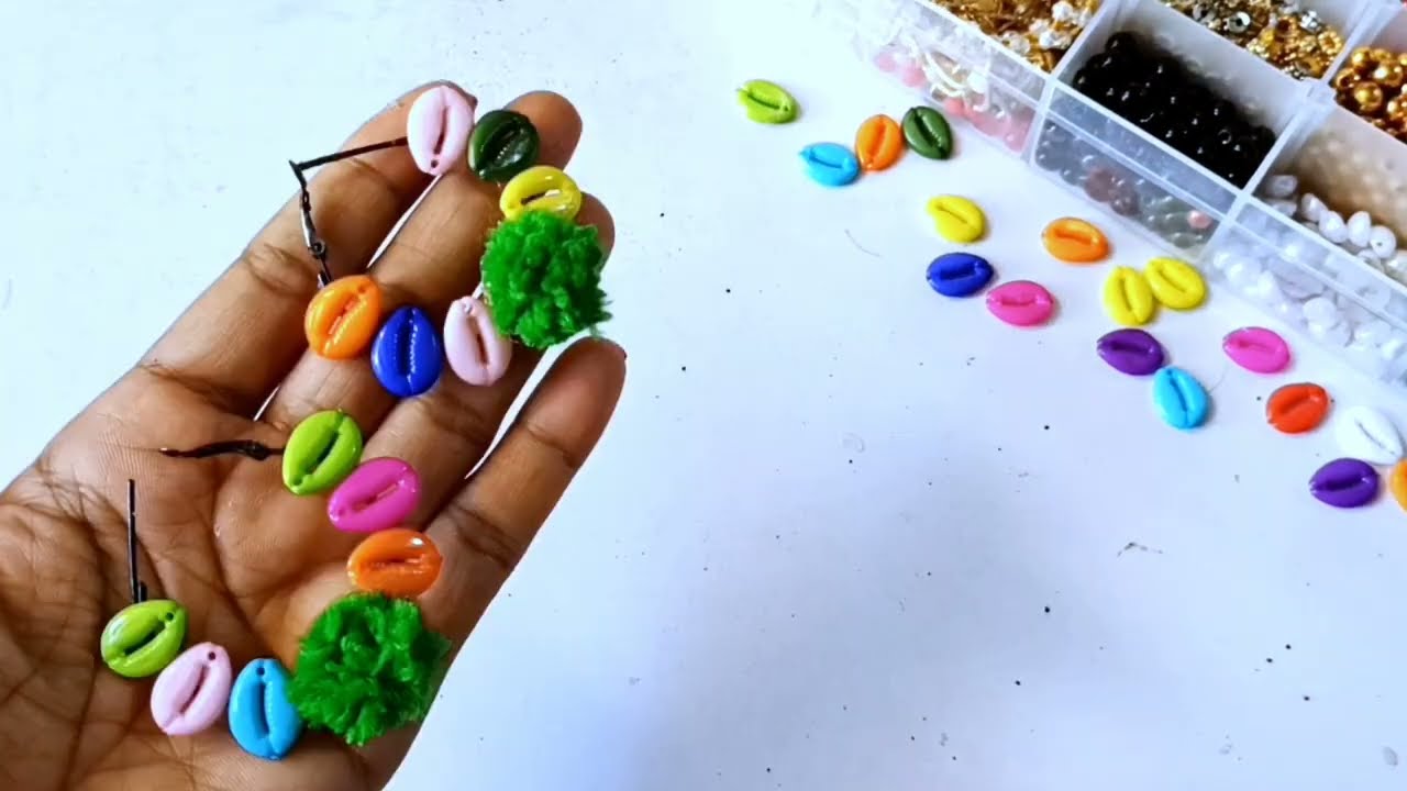 Best out of waste Bangles and Wool Craft Idea / woollen bangles