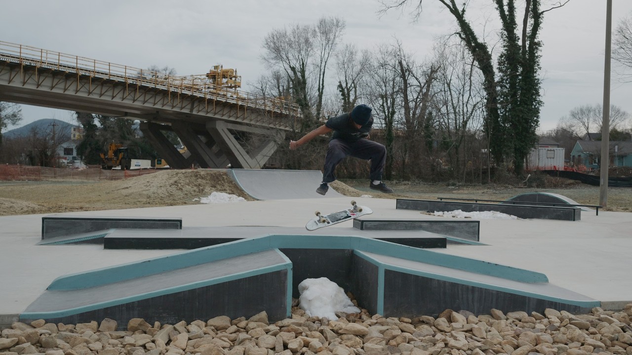 Another day a another clip - Roanoke skate park (shot on Nikon ZR RED R3D)