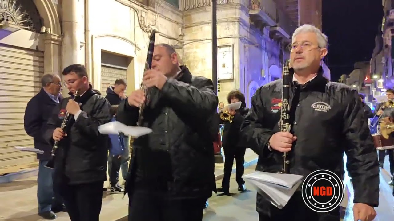Marcia Funebre Madre Pietosa Banda di Noicattaro 19/4/25 Noicattaro Processione dei Misteri
