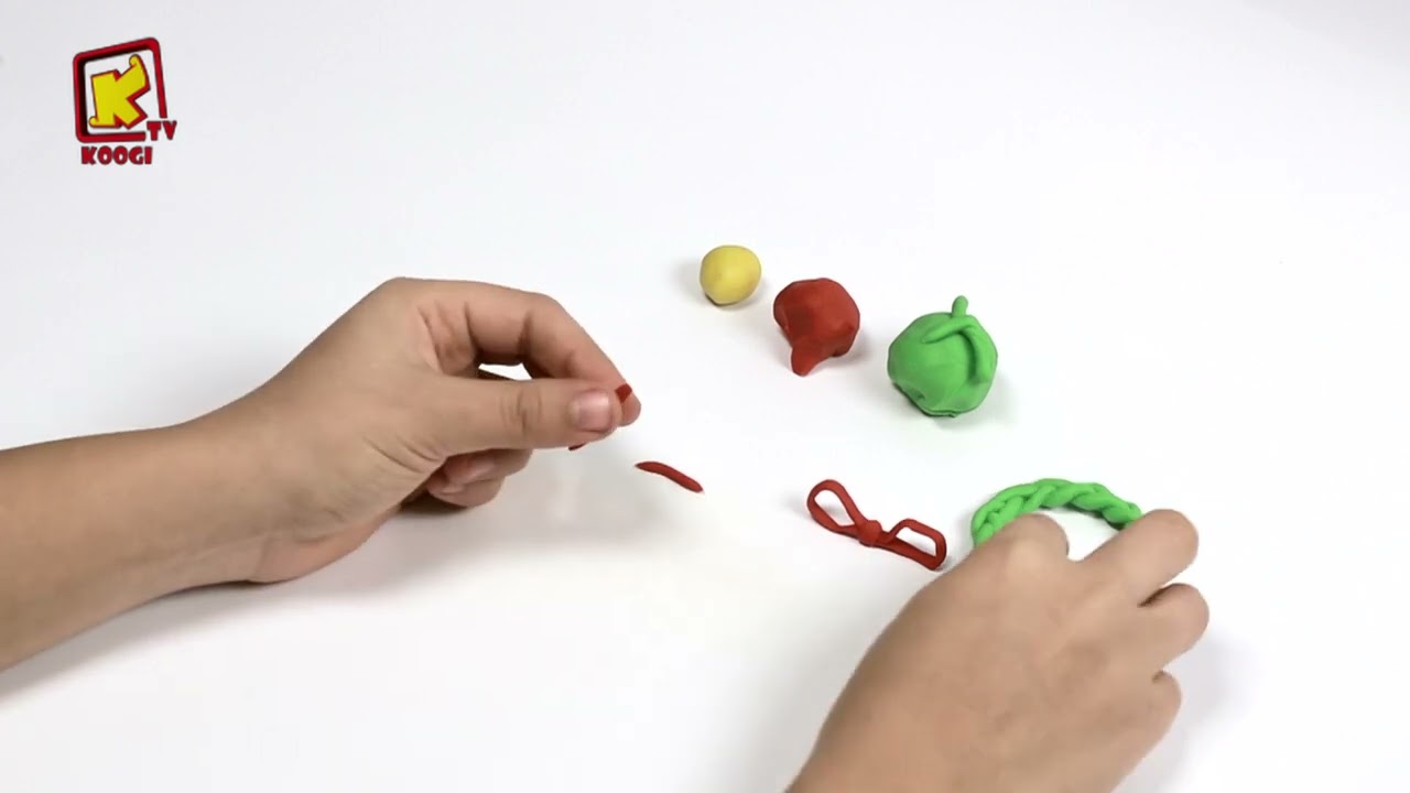 PlayClay -  Ep 60 - Christmas wreath - Koogi Tv