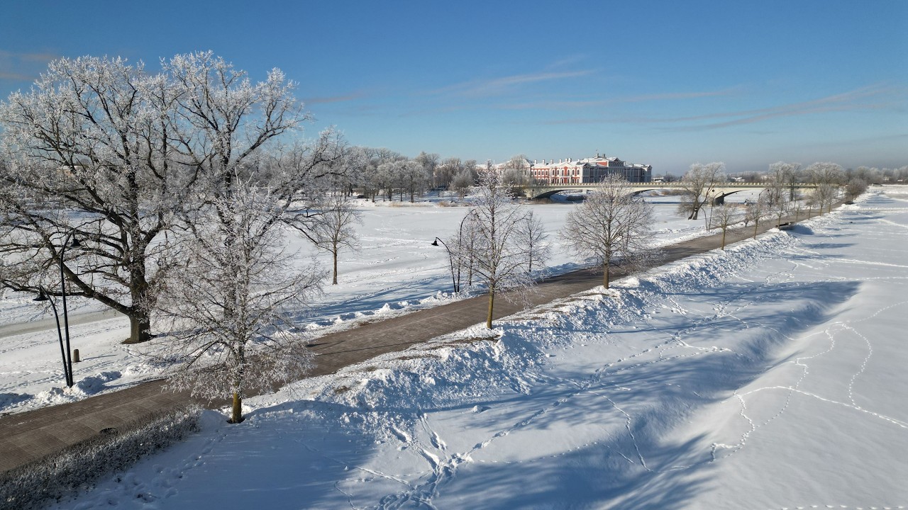 JELGAVAS PILS ZIEMĀ