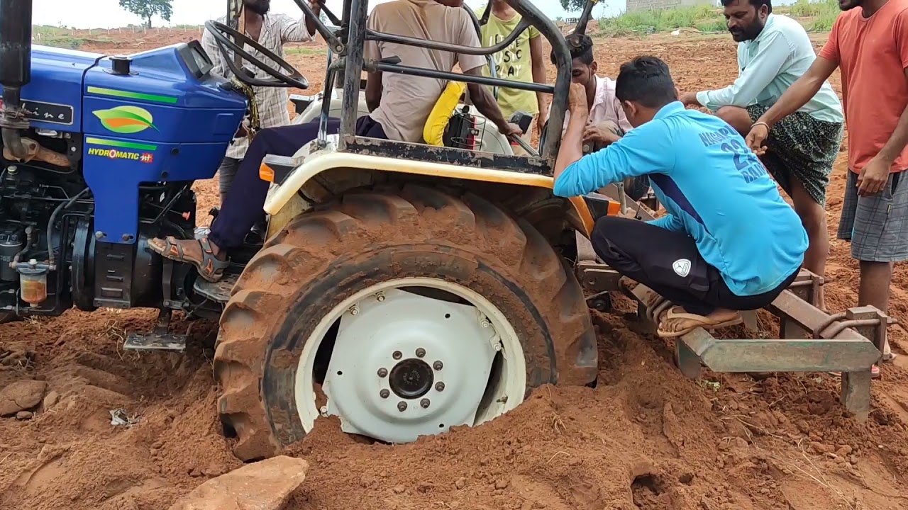 Eicher 380 Tractor Stucked In Wet Field || Tractor Stucked videos