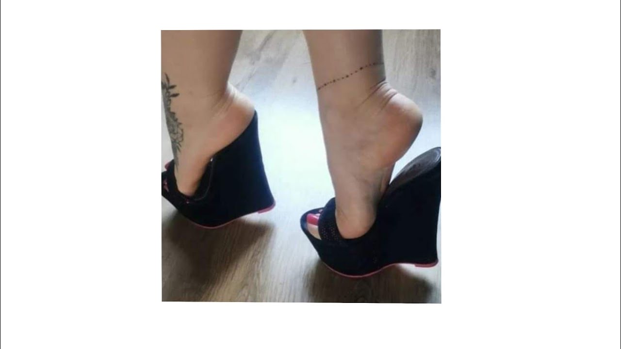 Amazing collection of platform wedge heel mule sandals for ladies #wedgemules #wedgesandals #wedge.