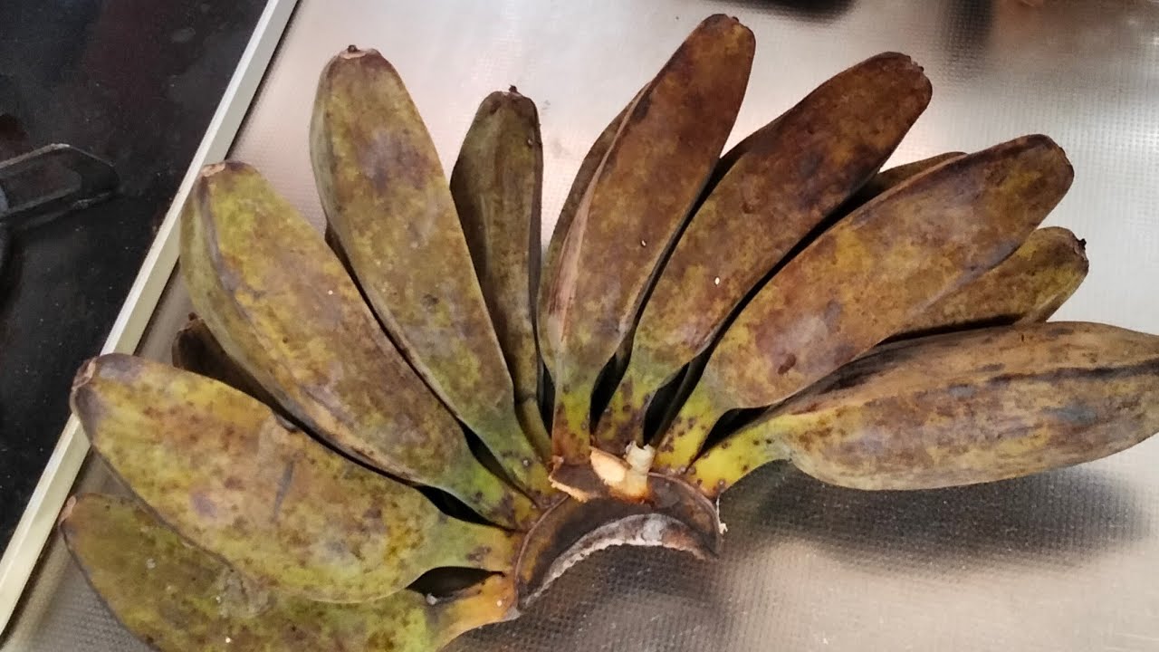 Cooking Ginataang Saging Pinakro