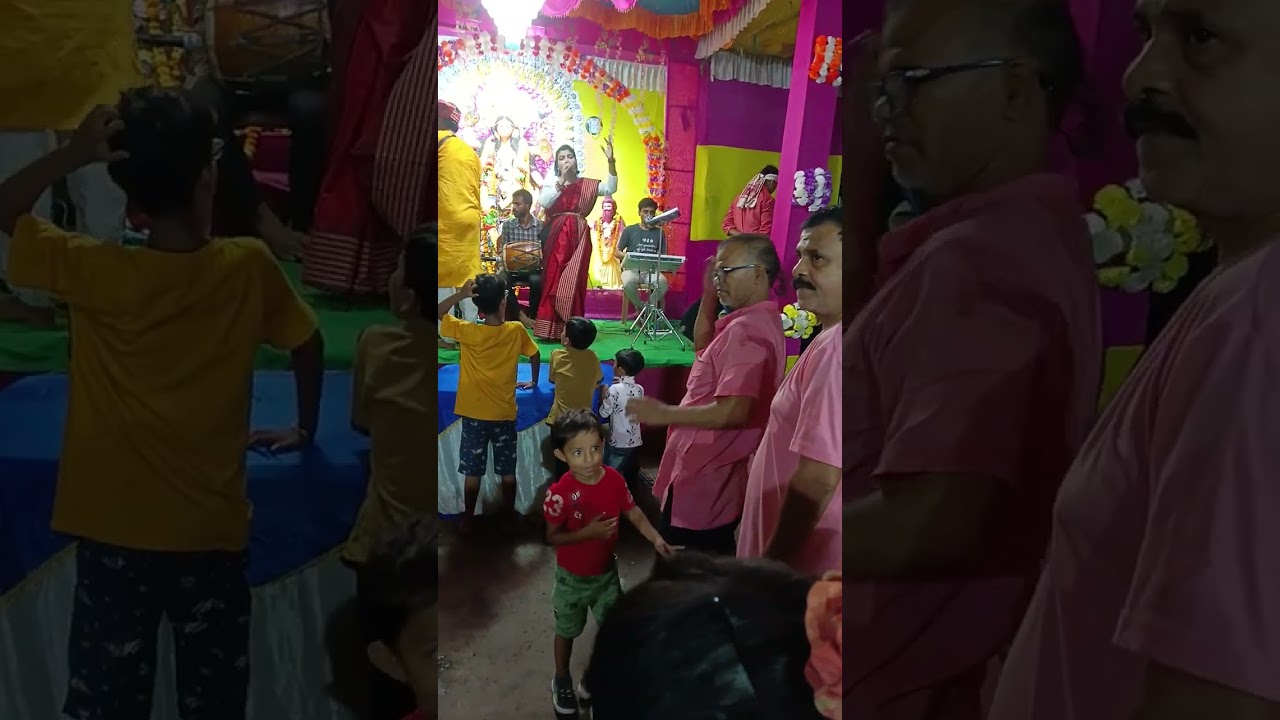 ।।কৃষ্ণ বলে দুটি বাহু তুলে ।। নন্দিতা হালদার ।।