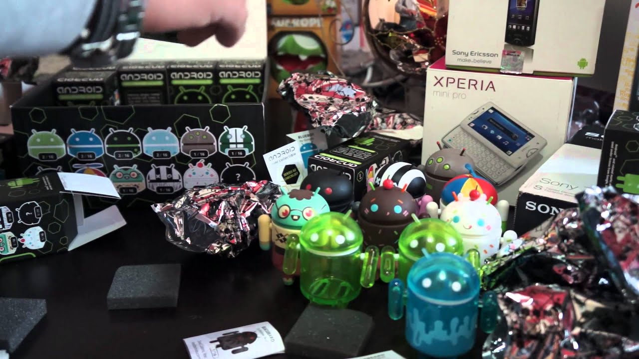 Unboxing Android Toys Collectibles