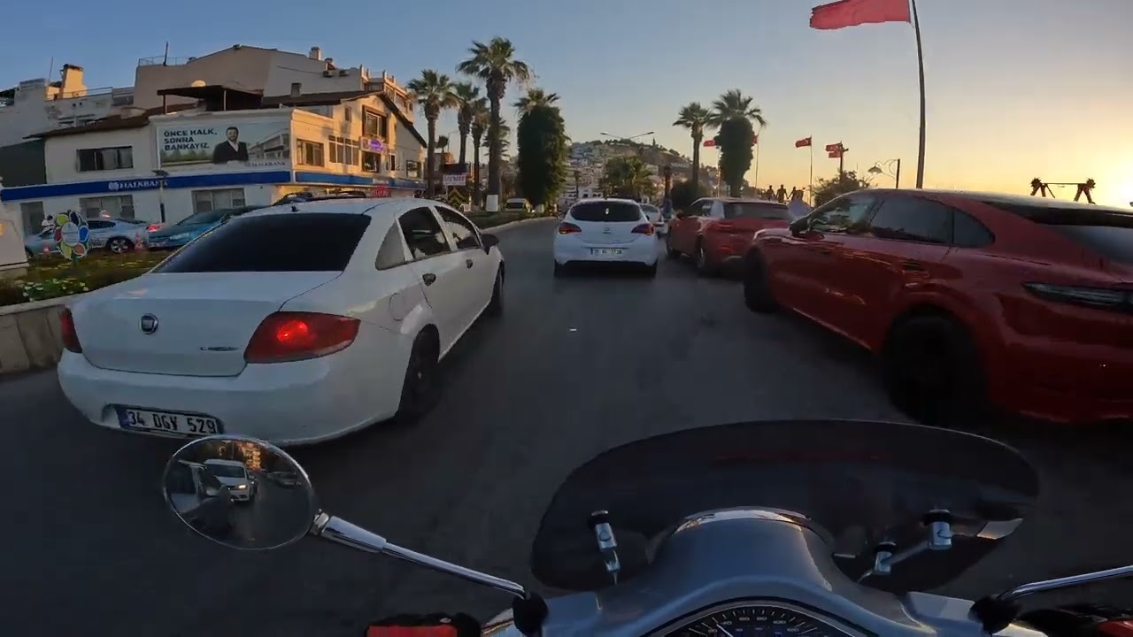 Catching Sunset with 2022 Vespa Primavera 150CC - Pure Engine Sound 4K