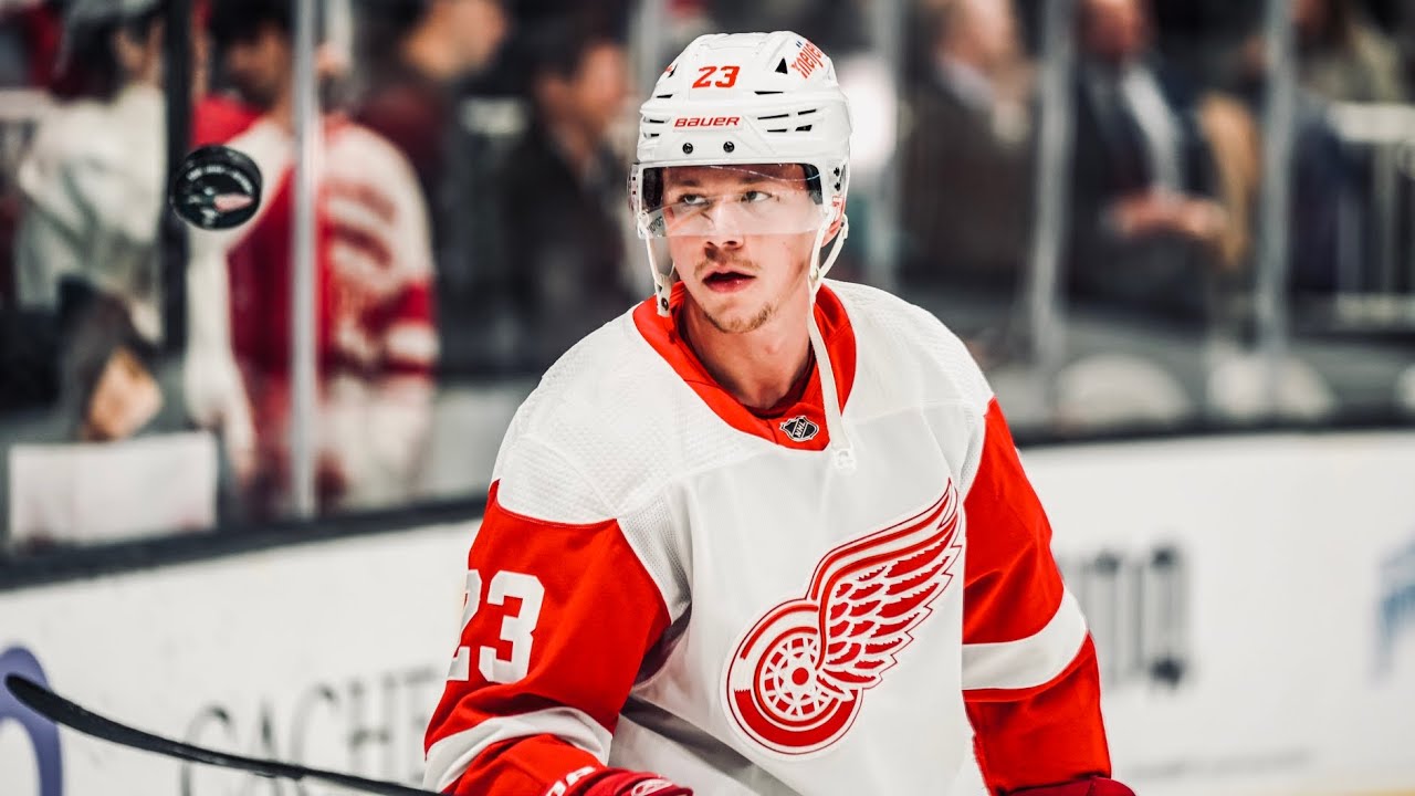 Lucas Raymond - 
