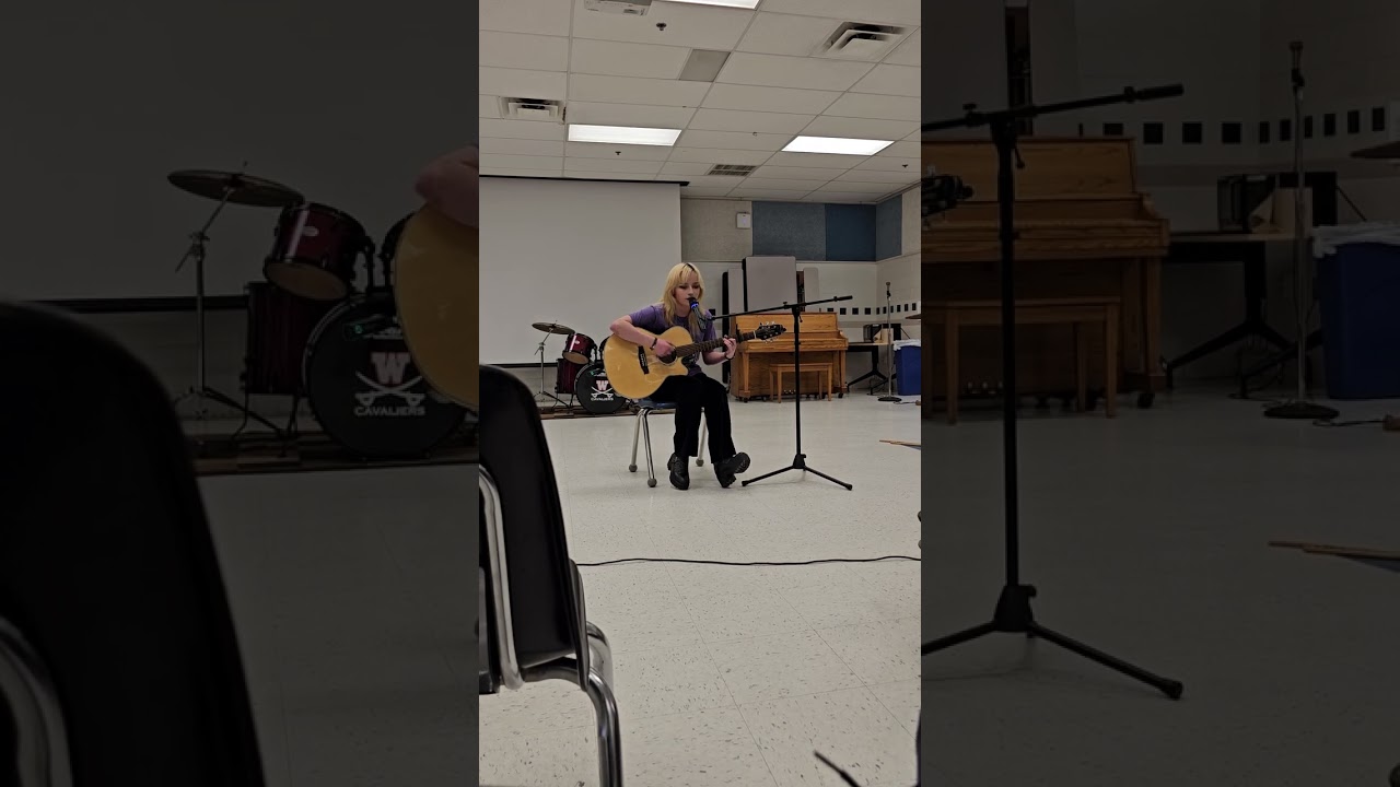 Lillibel doin' 'Bottom of the bottle' by Jack Kays