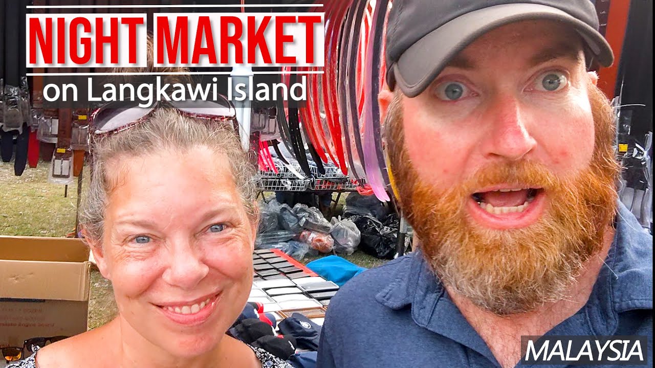 Malaysia 🇲🇾 *Thursday Night Market* on Langkawi Island (we try murtabak for the first time)