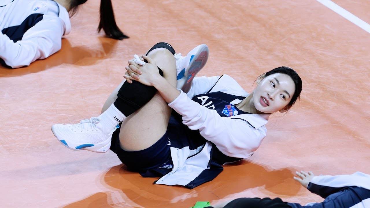 '여자배구 아이돌' 이진, 스트레칭의 모든 것!...첨부터 끝까지 따라해보세요~(Volleyball Korea IBK, Jin Lee) [4K]