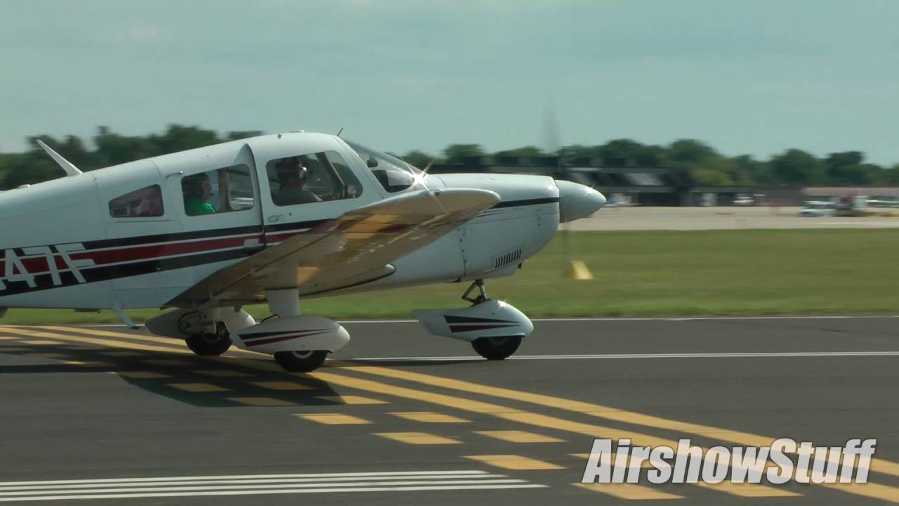 Arrivals and Departures - Wednesday (Runway 27) - EAA AirVenture Oshkosh 2016