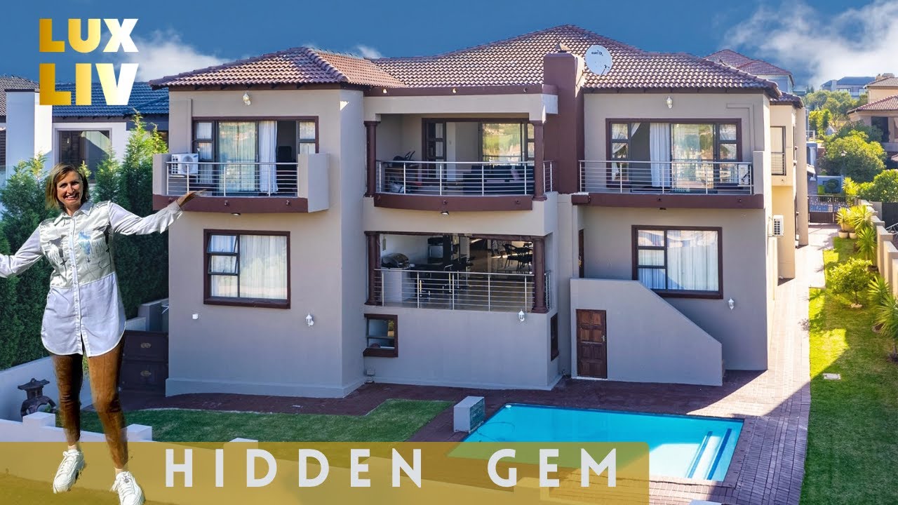 Inside R6,600,000 STUNNING Family Home in Blue Valley Golf Estate| Luxury Home Tour