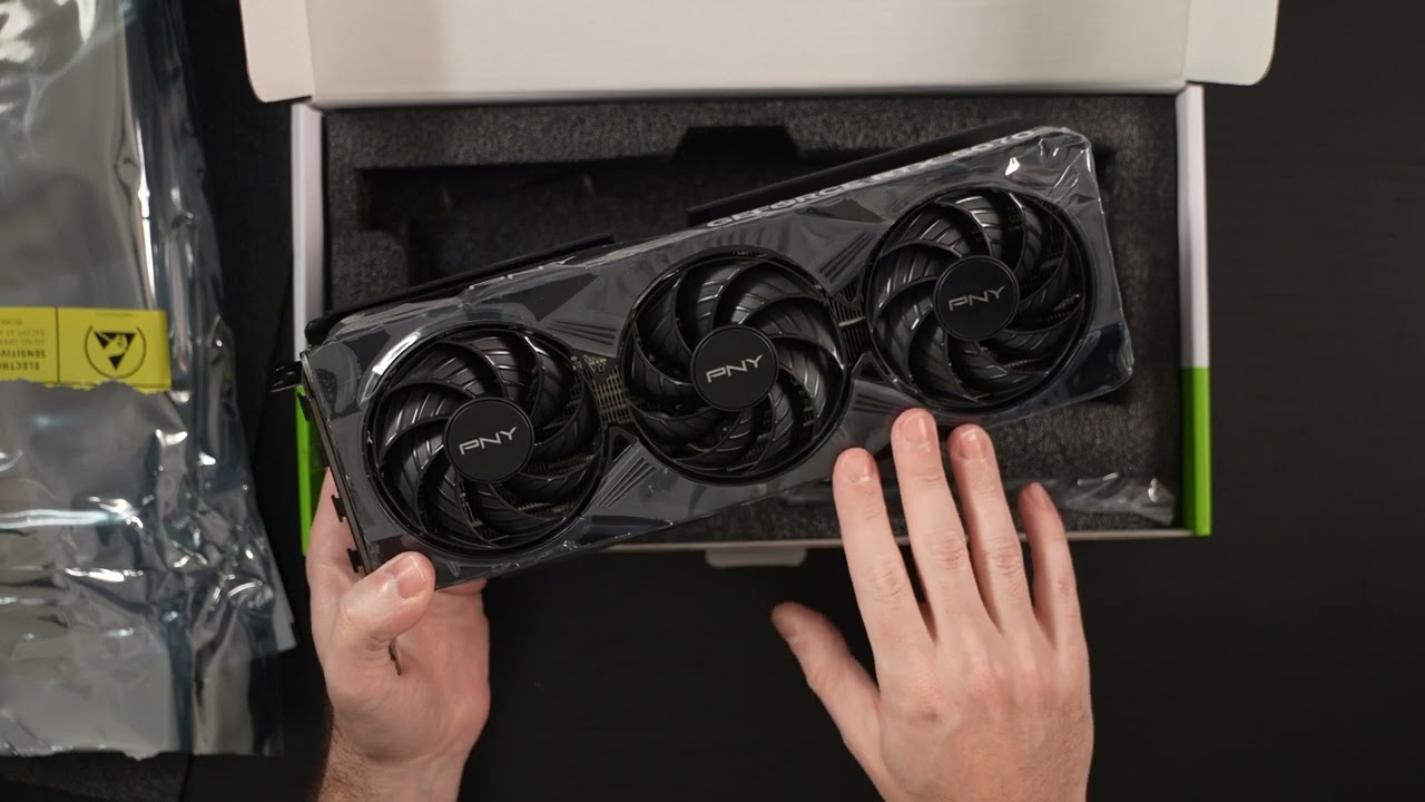 PNY RTX 5070 Unboxing