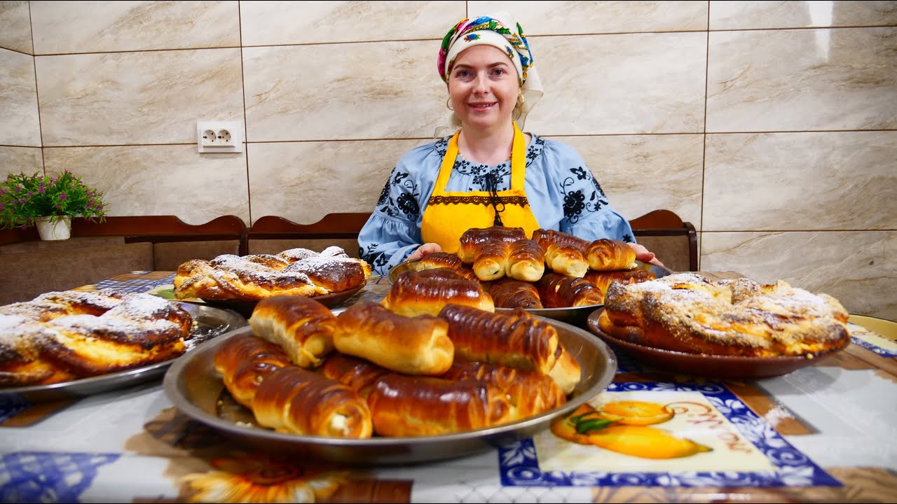Приготування здобних традиційних українських пирогів на Масницю! Життя в селі