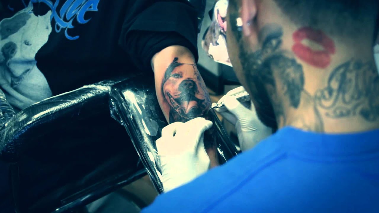A tribute portrait tattoo of Blueline's Smokie R.I.P.  By Bobby Serna @ Ink-slingers