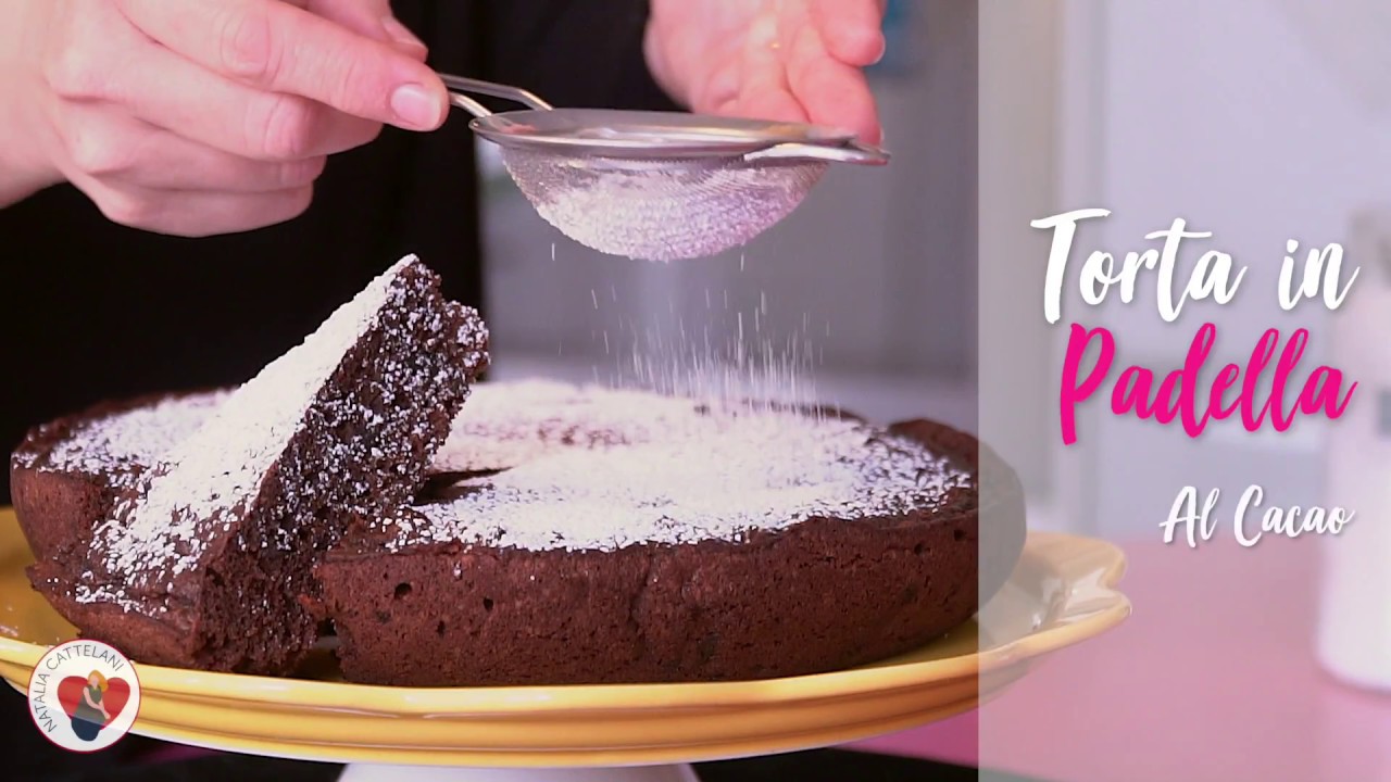 Torta in padella al cacao con gocce di cioccolato