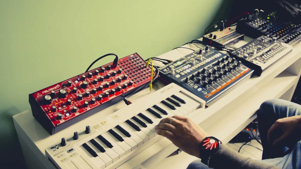 Dub Reggae Jam with Behringer Neutron, Volca Keys, drumbrute impact, behringer td-3.