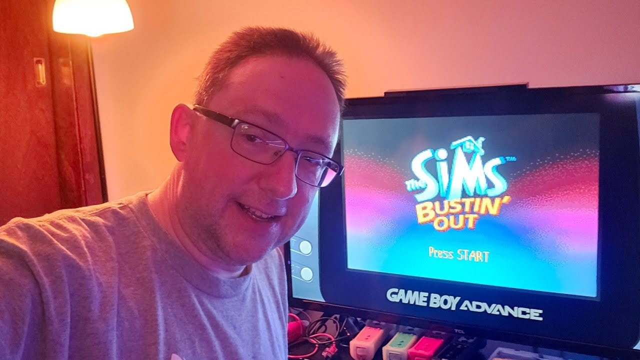 My first time playing The Sims! - Game Boy Advance