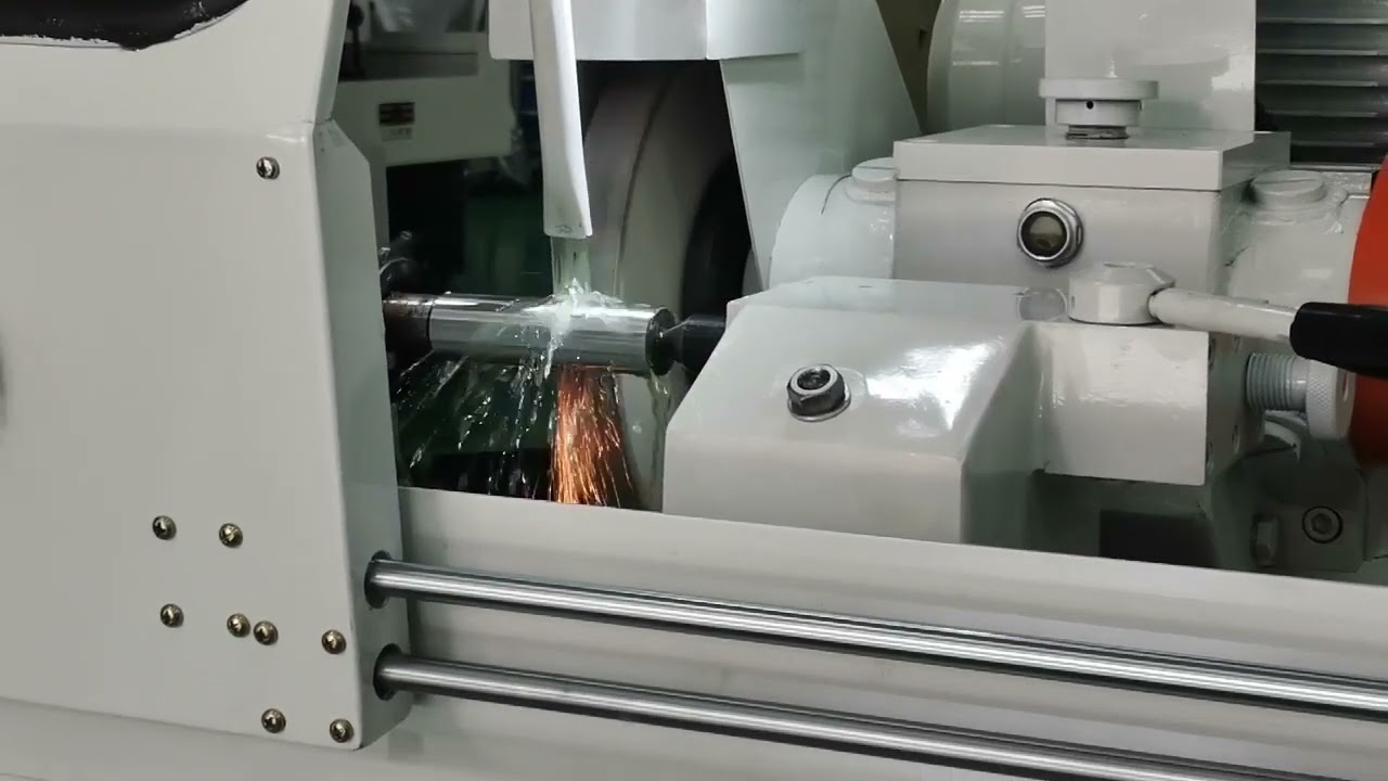 Universal cylindrical grinder machine 3080B