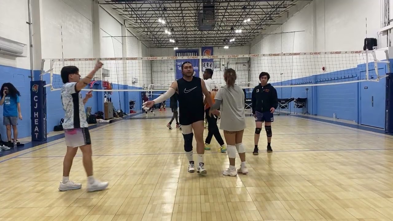 PUKSAAN VOLLEYBALL 1/28  Game4 “Tiny tiny”