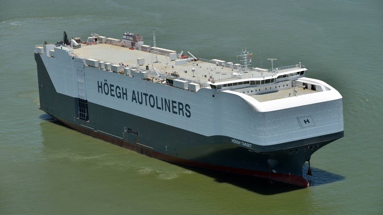 CARGO ON CAR CARRIER HOW CAR IS LOADED ON RORO CAR CARRIER SHIP FULL TOUR VIDEO