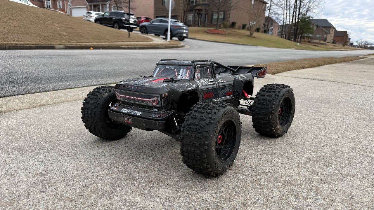 Arrma outcast 8s first run after a while! 