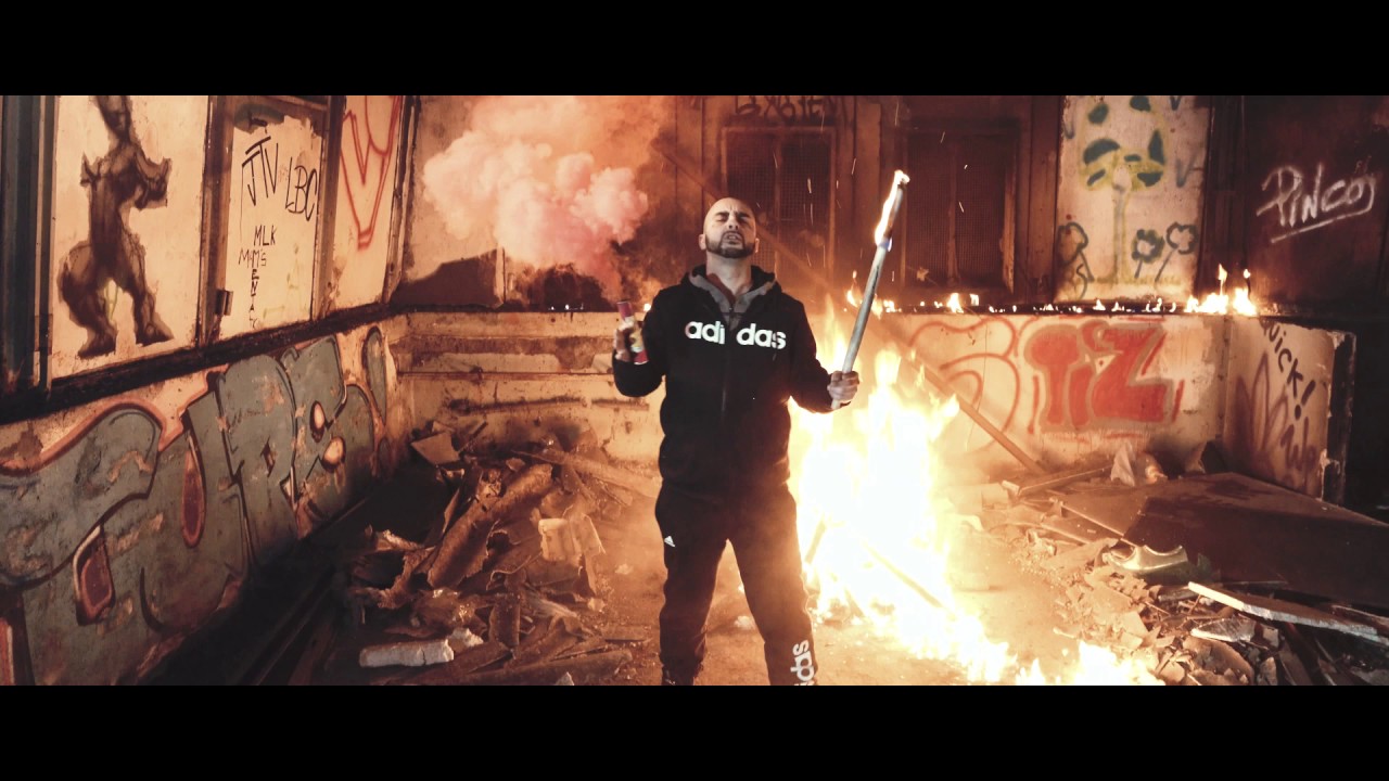 Erko Neuf Zedou . Me Revoilà (Official Music Video)