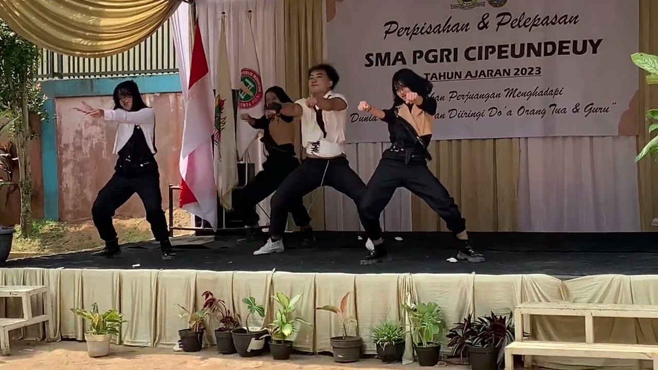 MODERN DANCE SMAN 1 CIPEUNDEUY KBB