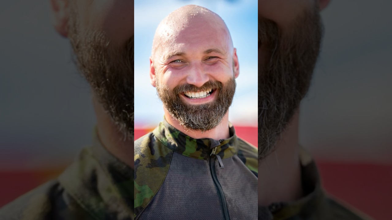 A powerful soldier from the Czech Republic #soldier #streetphotography #military #army #police