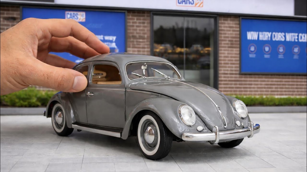 Volkswagen Beetle 1:18 scale DIECAST CARS 