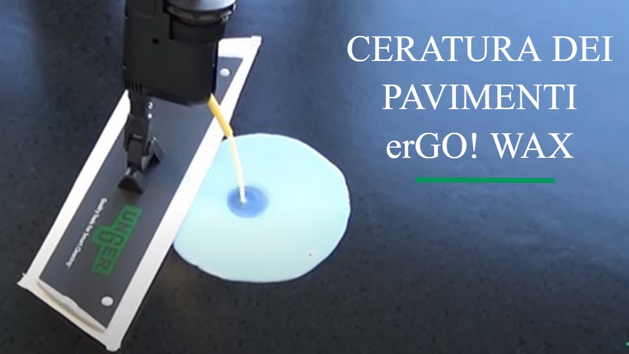 Ceratura dei pavimenti con del sistema di pulizia per pavimenti erGO! wax