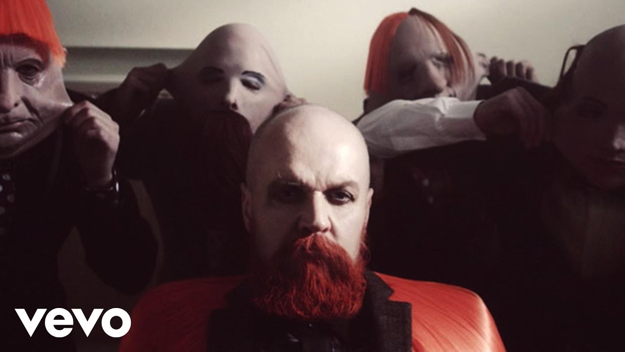 Gravitonas - People Are Lonely ft. Army Of Lovers
