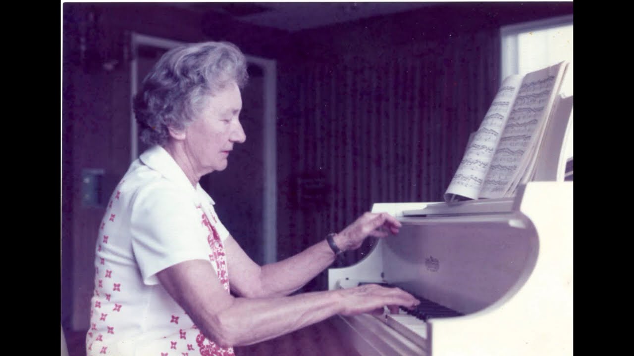 Irén Marik - For Children, BB 53 (excerpts)