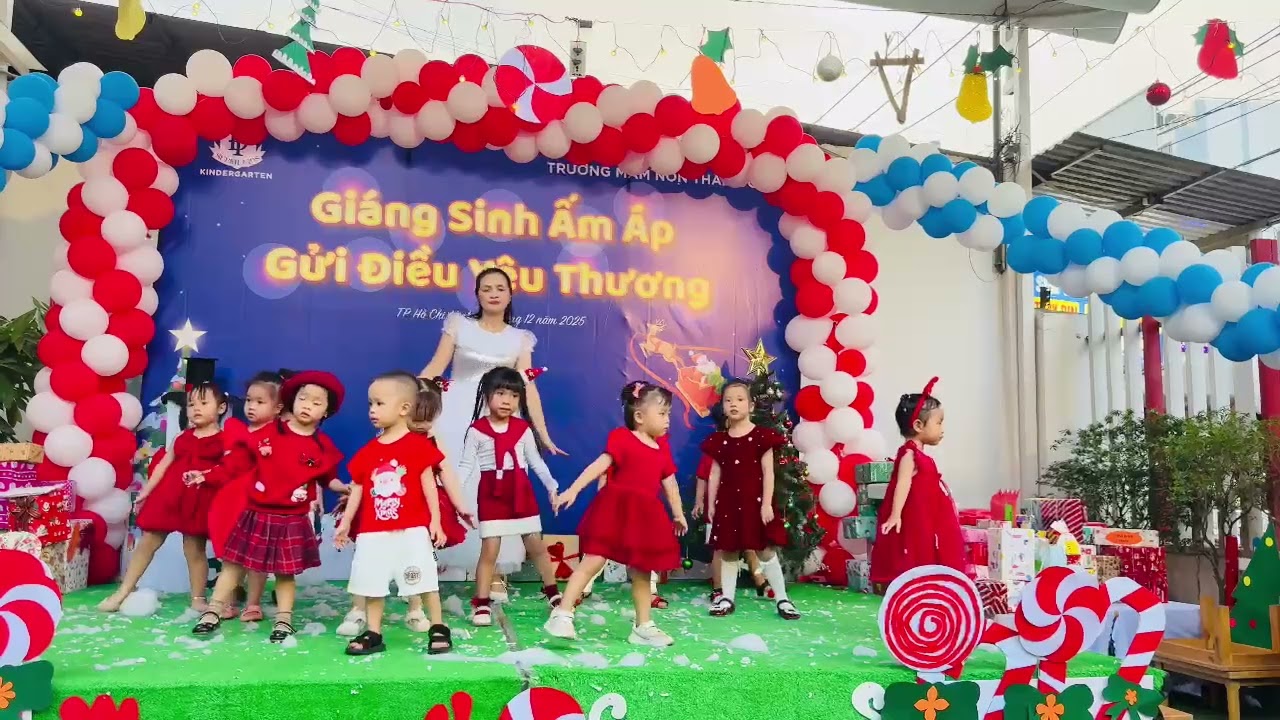 Lễ Giáng Sinh tại trường Thần Đồng