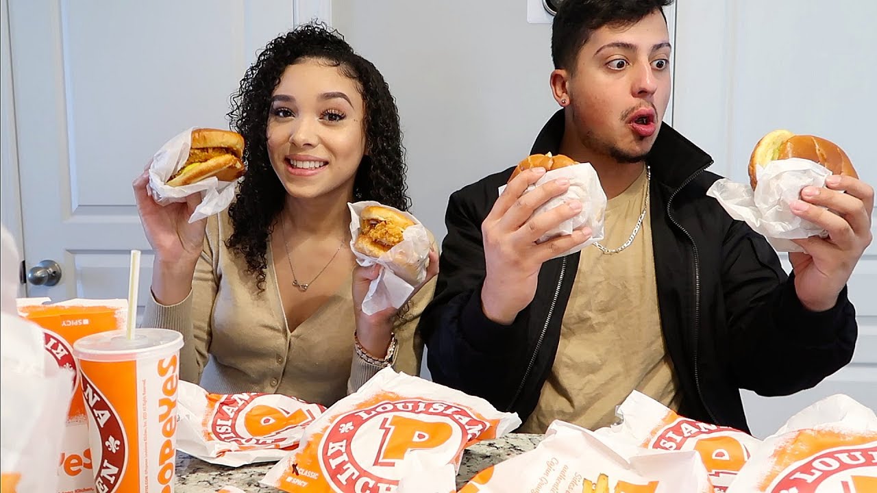 Finally trying the POPEYES Chicken Sandwich w/ my EX (NATIONAL SANDWICH DAY)