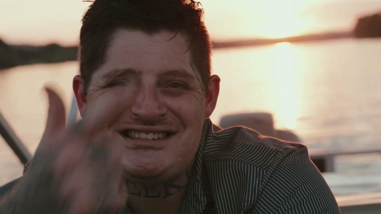 Upchurch - &ldquo;Heartbreak&rdquo; (OFFICIAL MUSIC VIDEO) 