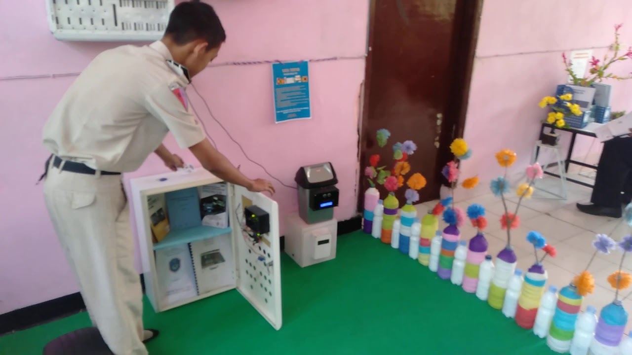 Smart Literasi di Teknik Elektronika Industri