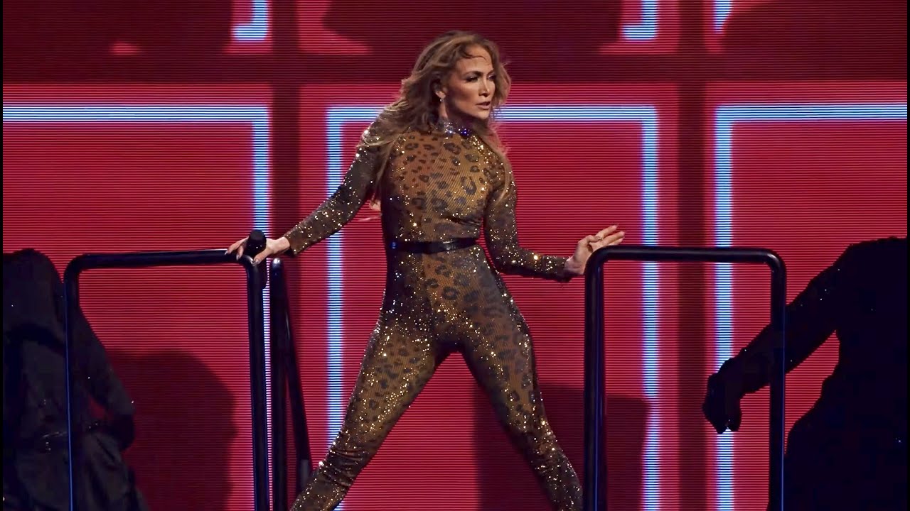 Jennifer Lopez - Louboutins (Abu Dhabi Live 2025)