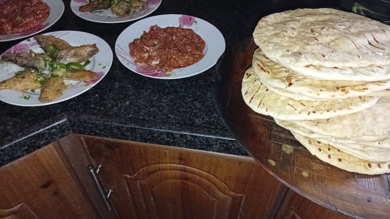 راح نأكل أكلة ما اكلناه من قبل سنتين  متفق عليها انها من البحر ????ادعوا للقناة يسعدكم 