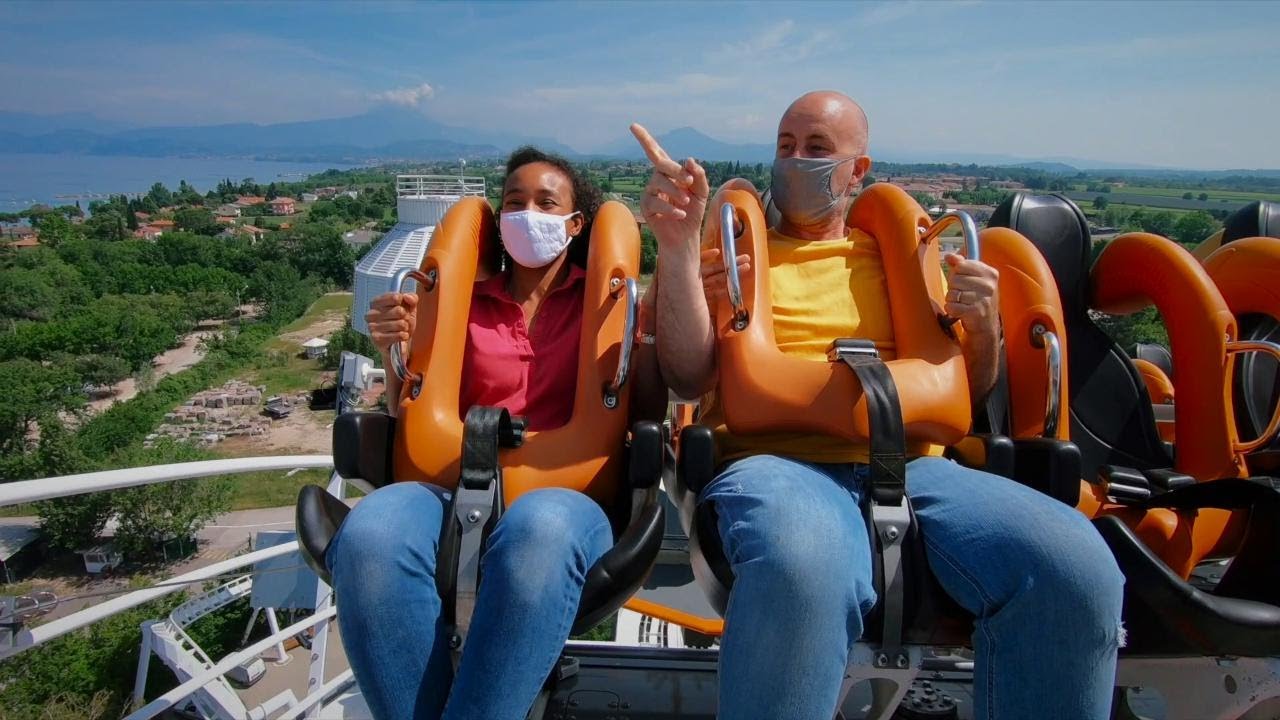 Fase 3, riapre il parco divertimenti di Gardaland: sulle montagne russe con le mascherine