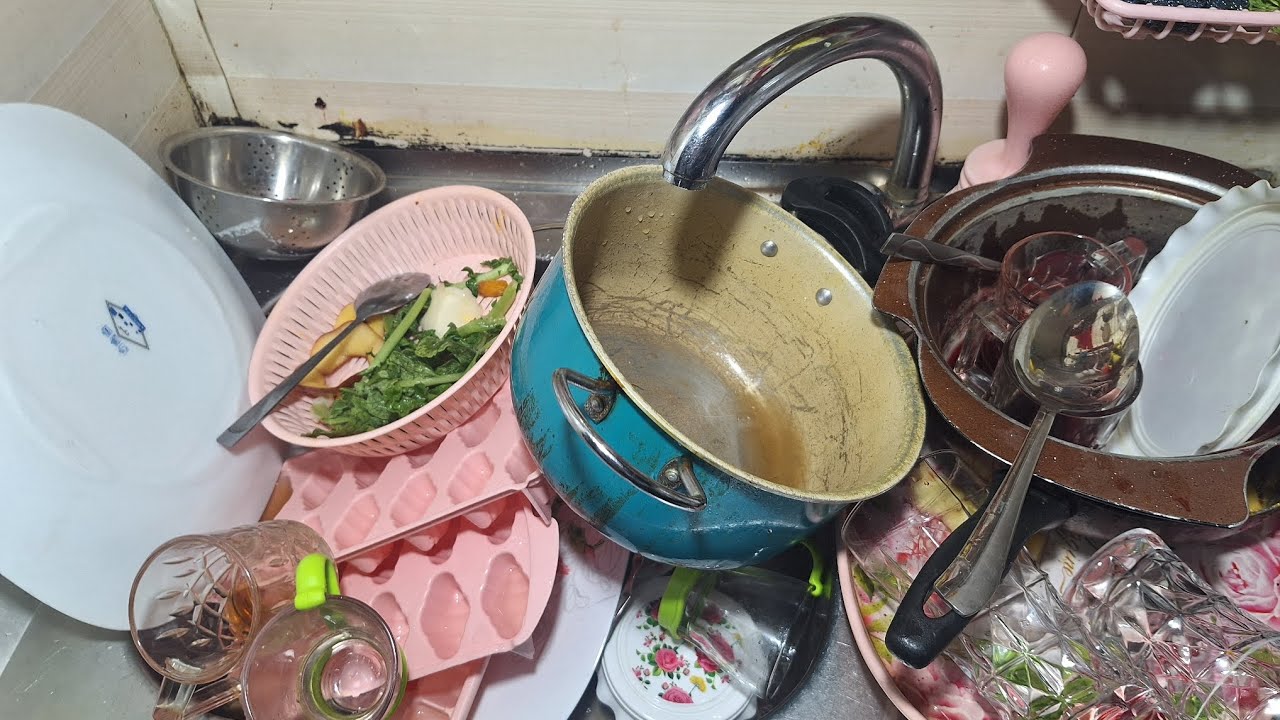 Dishwasher - a disaster of sitting dishes that no one wants to go to